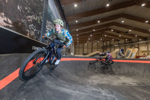 Indoor Bikepark Day Ticket incl. Rental